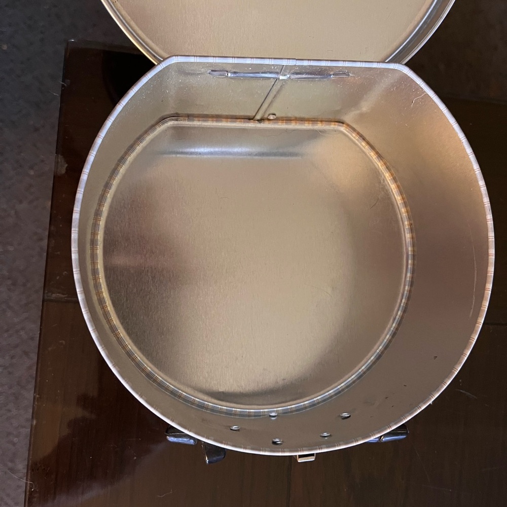 Collector Tin - Picture 6 of 6